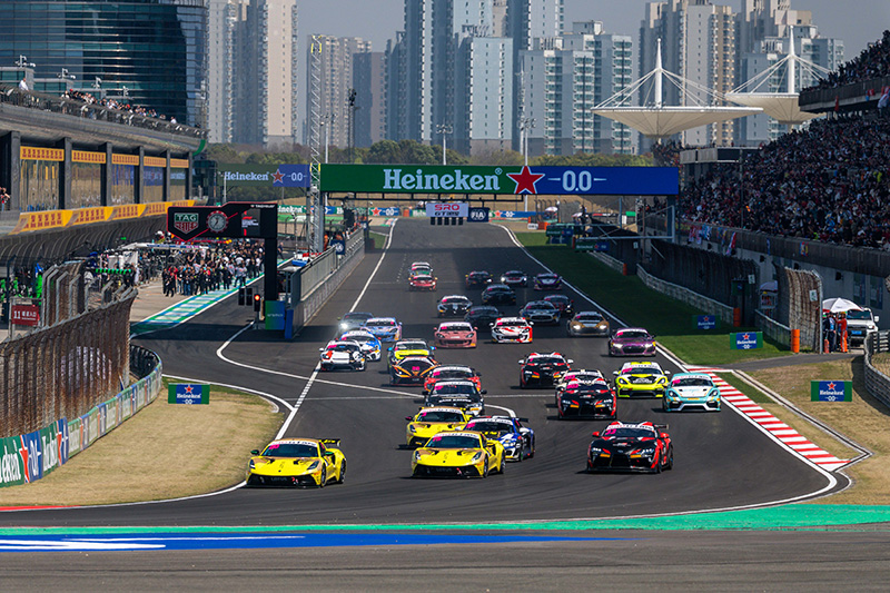 A spectacular start to SRO GT Cup in Shanghai
