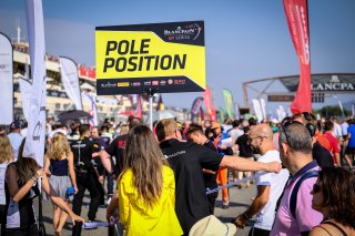 GRID WALK