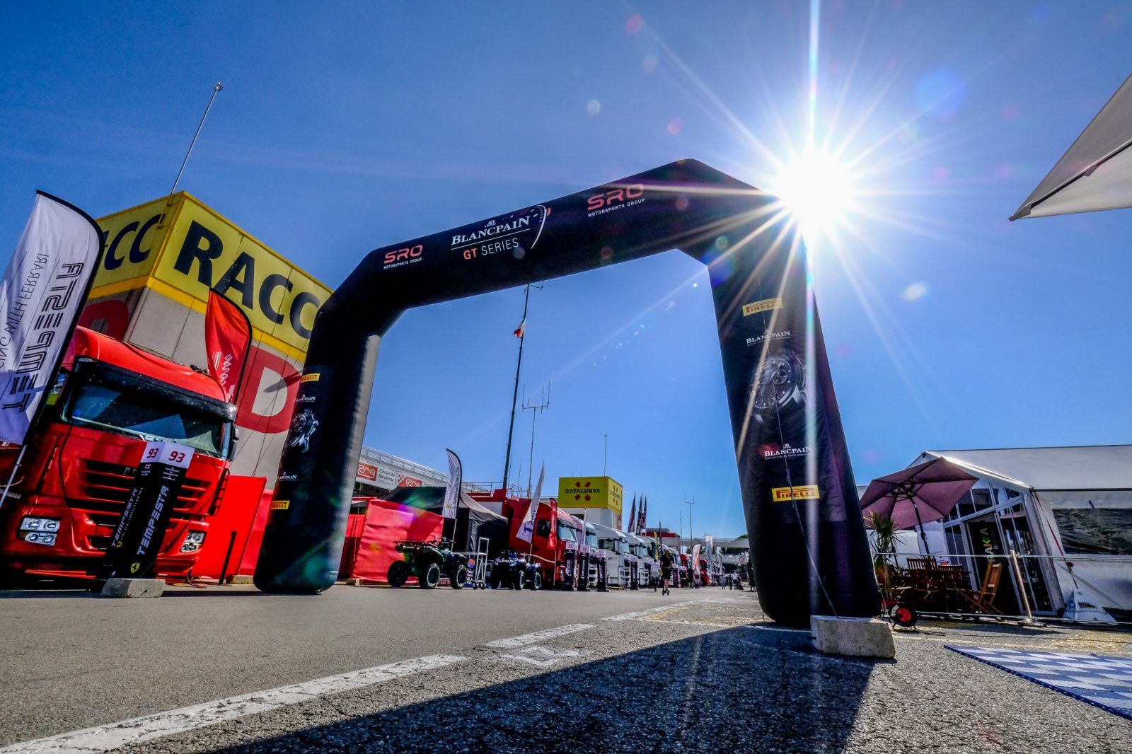 Blancpain GT Series decider kicks off at Circuit de Barcelona-Catalunya with Bronze Test