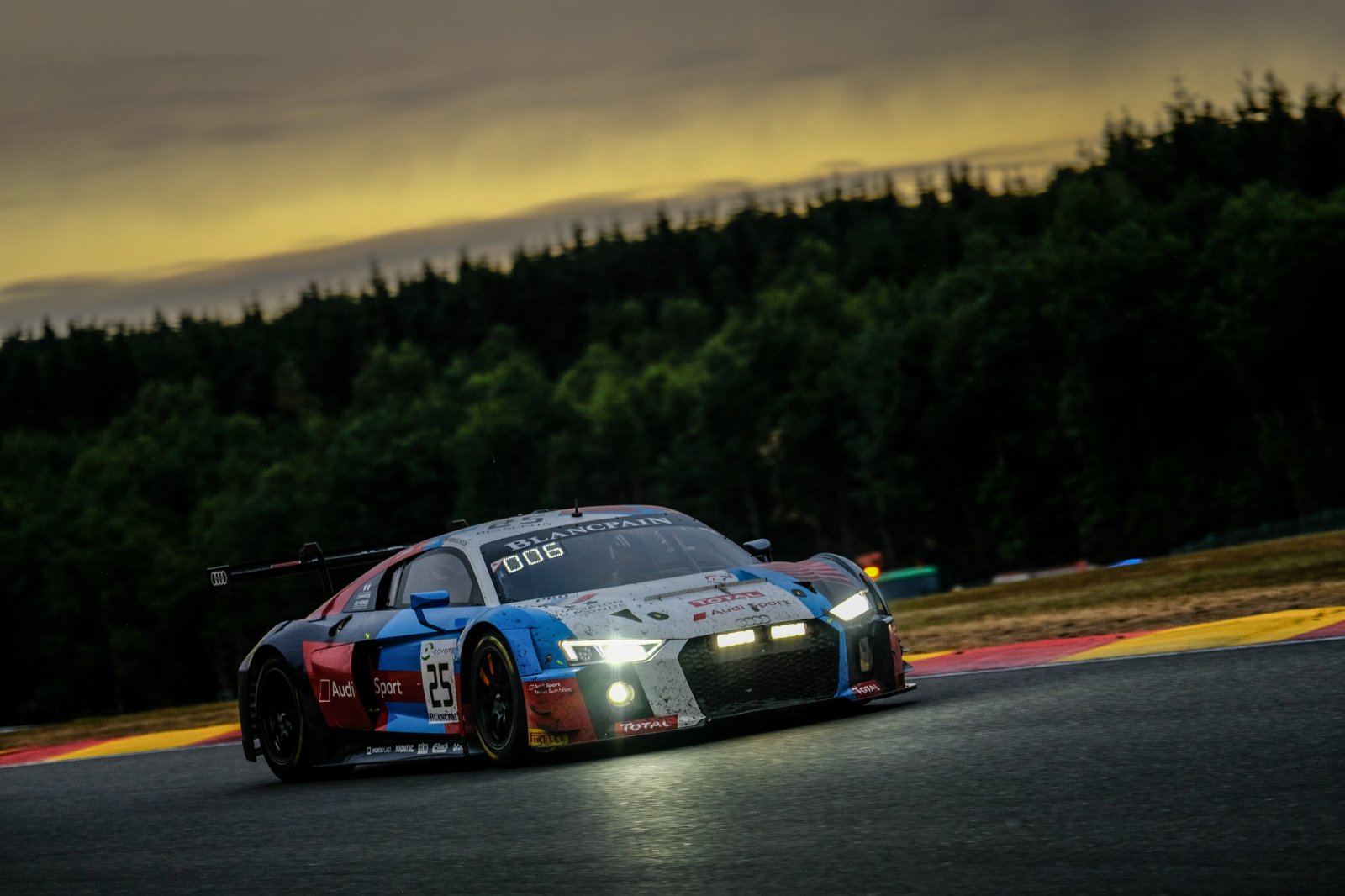Everything to play for as 70th edition Total 24 Hours of Spa enters crucial phase