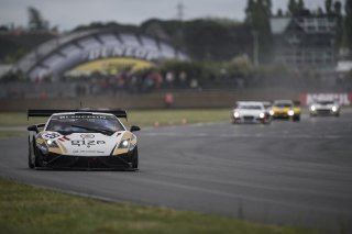 Proczyk (AUT) – Bleekemolen (NED) / Lamborghini Gallardo GT3 FLII #28 GRASSER RACING