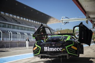 Pentus (EST) – Lloyd (GBR) / Mclaren MP4-12C GT3 #61 BHAITECH