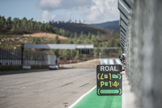 Pitwall / ROAL MOTORSPORT