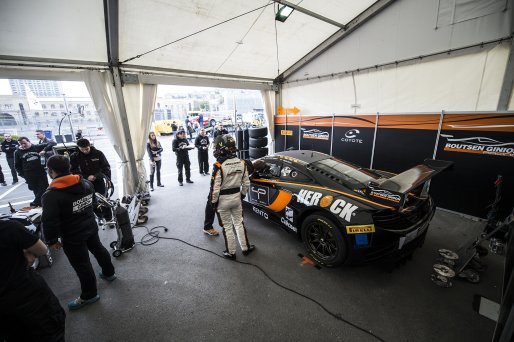 Van der Drift (NZE) – Vervisch (BEL) / Mclaren MP4-12C GT3 #16 BOUTSEN GINION | Brecht Decancq Photography / Decancq