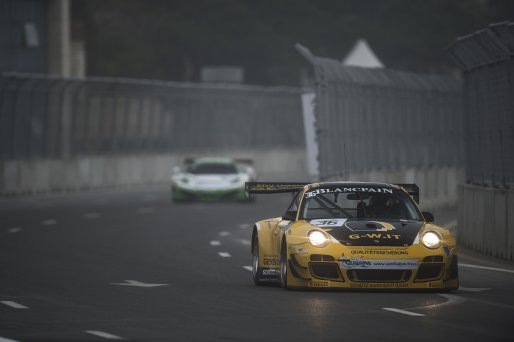 Hölzer (DEU) – Ragginger (AUT) / Porsche 997 GT3 R #36 SCHÜTZ MOTORSPORT | Brecht Decancq Photography / Decancq