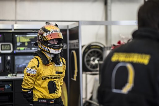 Marco Hölzer (DEU) / Porsche 997 GT3 R #36 SCHÜTZ MOTORSPORT | Brecht Decancq Photography / Decancq