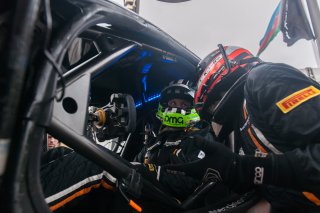 Estre (FRA) – Bell (GBR) / Mclaren MP4-12C GT3 #15 BOUTSEN GINION