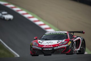 Pentus (EST) – Lloyd (GBR) / Mclaren MP4-12C GT3 #61 BHAITECH