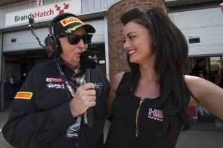 Brands Hatch Atmosphere / John Watson interviewing a gridgirl 
