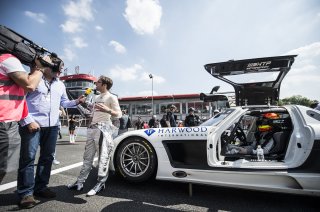 Brands Hatch Atmosphere / Grid Main Race