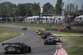 Qualifying Race Action Brands Hatch
