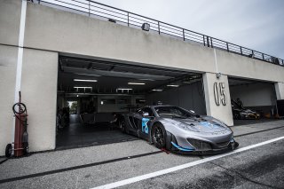 Jones (GBR) - Jones (GBR) / Mclaren MP4-12C GT3 #122 PRECI SPARK 