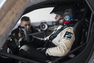 Jones (GBR) / Mclaren MP4-12C GT3 #122 PRECI SPARK 