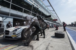 Primat (CHE) – Buhk (DEU) – Verdonck (BEL) / Mercedes SLS AMG GT3 #84 HTP MOTORSPORT