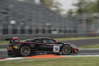 Demoustier (FRA) – Parente (PRT) – Premat (FRA) / Mclaren MP4-12C #98 ART GRAND PRIX