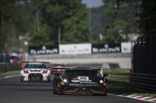 Kox (NED) – Von Thurn und Taxis (DEU) – Enge (CZE) / Lamborghini Gallardo GT3 FLII #88 REITER ENGINEERING