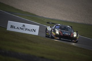 Gai (ITA) – Rizzoli (ITA) / Ferrari 458 Italia #90 SCUDERIA VILLORBA CORSE
