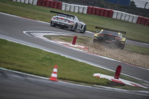 Leonard (GBR) -  Wilson (GBR) - Meadows (GBR) / Aston Martin Vantage GT3 #32 LEONARD MOTORSPORT AMR | Brecht Decancq Photography / Brecht Decancq