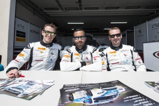 Autograph Session / Pitwalk / Caine (GBR) – Al Harthy (OMN) – Jelley (GBR) / Aston Martin Vantage GT3 #44 OMAN RACING TEAM