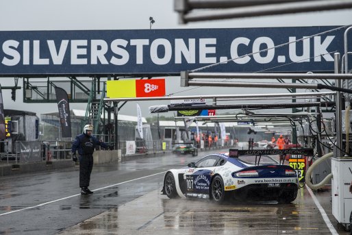 Howard (GBR) – Lloyd (GBR) – MacDowall (GBR) / Aston Martin Vantage GT3 #107 BEACHDEAN AMR | Brecht Decancq Photography / Brecht Decancq