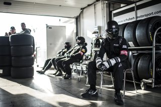 Mecanic / BMW SPORTS TROPHY TEAM SCHUBERT