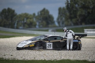 Proczyk (AUT) – Bleekemolen (NED) / Lamborghini Gallardo GT3 FLII #28 GRASSER RACING