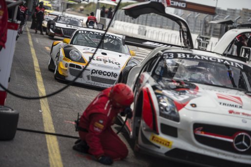 Renauer (DEU) – van Lagen (NED) / Porsche 997 GT3-R #21 TONINO TEAM HERBERTH | Brecht Decancq Photography / Brecht Decancq