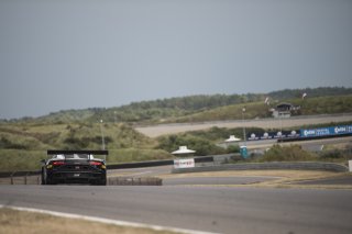 Kox (NED) - Rosina (CZE) / Lamborghini Gallardo GT3 FLII #88 REITER ENGINEERING