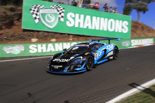 #47 YNA Autosport McLaren