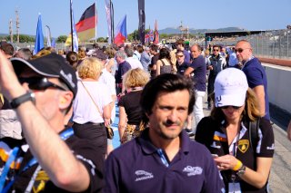 Grid Walk Main Race