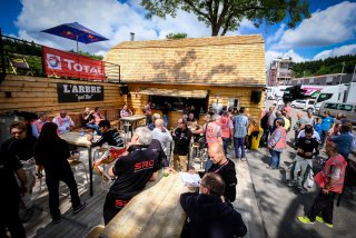 Press Conference at l'Arbre Qui Tue