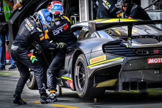 Free Practice 2 Pitlane