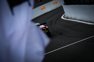 Pitlane Ambiance