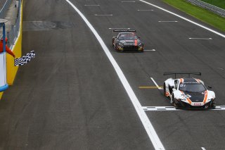 #58 GARAGE 59 (GBR) MCLAREN 650S GT3 ROB BELL (GBR) COME LEDOGAR (FRA) SHANE VAN GISBERGEN (NZL)