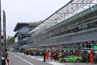 AMBIANCE PITLANE