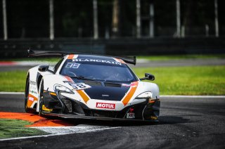 #58 GARAGE 59 (GBR) MCLAREN 650S GT3 ROB BELL (GBR) COME LEDOGAR (FRA) SHANE VAN GISBERGEN (NZL)