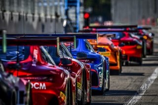 CARS IN THE FAST LANE 