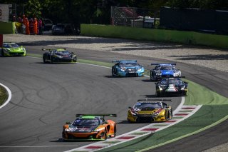 #58 STRAKKA RACING (GBR) MCLAREN 650 S GT3 COME LEDOGAR (FRA) ROB BELL (GBR) BEN BARNICOAT (GBR) PRO CUP