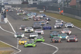 #19 GRT GRASSER RACING TEAM (AUT) LAMBORGHINI HURACAN GT3 LUCA STOLZ (DEU) MICHELE BERETTA (ITA) ANDREA PICCINI (ITA) START