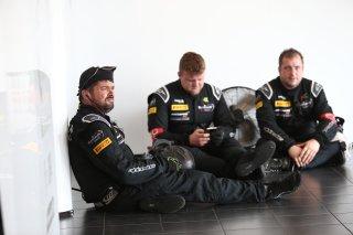 MECHANIC OF STRAKKA RACING