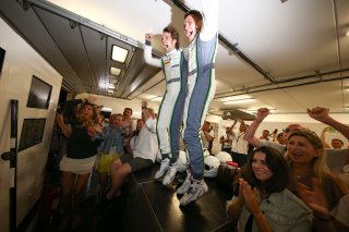#8 BENTLEY TEAM M-SPORT (GBR) BENTLEY CONTINENTAL GT3 ANDY SOUCEK (ESP) VINCENT ABRIL (MCO) OVERALL WINNERS