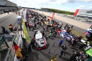 AMBIANCE STARTING GRID