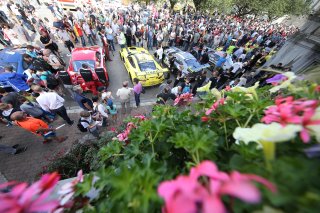 AMBIANCE PARADE
