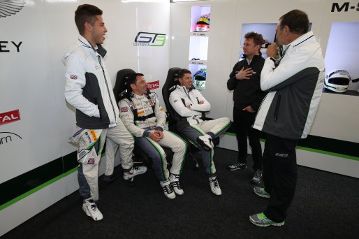 #7 BENTLEY TEAM M-SPORT (GBR) BENTLEY CONTINENTAL GT3 STEVEN KANE (GBR) GUY SMITH (GBR) VINCENT ABRIL (FRA) WITH ALLAN MCNISH (GBR) AUDI AMBASSADOR | OLIVIER BEROUD / VISION SPORT AGENCY