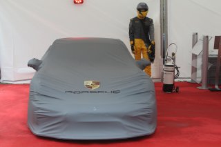 UNVEIL OF THE PORSCHE GT4 CLUBSPORT MR