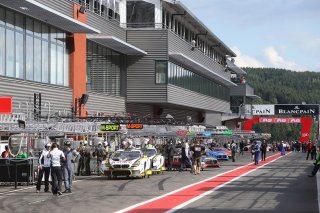 PITLANE BEFORE SUPERPOLE