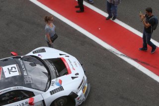 PITLANE OPEN TO FANS