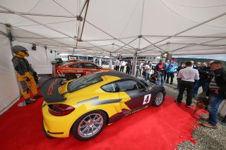 UNVEIL OF THE PORSCHE GT4 CLUBSPORT MR