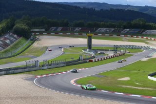 #333 RINALDI RACING (DEU) FERRARI 458 ITALIA RINAT SALKHOV (RUS) ROBERT RENAUER (DEU) NORBERT SIEDLER (DEU)