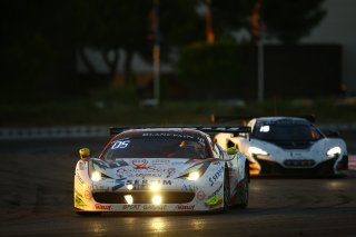 #41 SPORT GARAGE (FRA) FERRARI 458 ITALIA GILLES VANNELET (FRA) ENZO GUIBBERT (FRA) ARNO SANTAMATO (FRA)